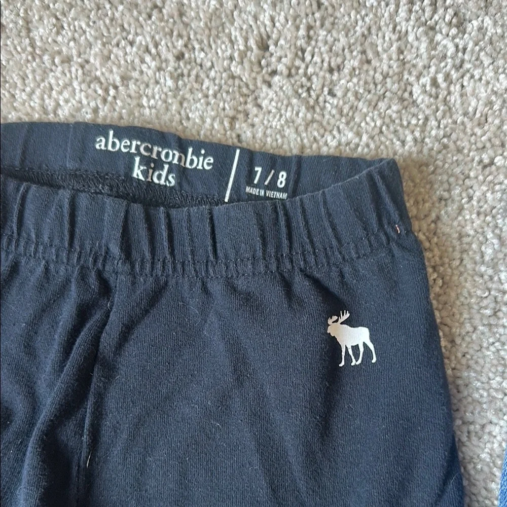 Abercrombie‎ Kids Girls 7/8 High Rise Mini Mom Jeans and Black Leggings Bundle